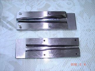 底板 (14pcs)$7500-8000 132DF353F102